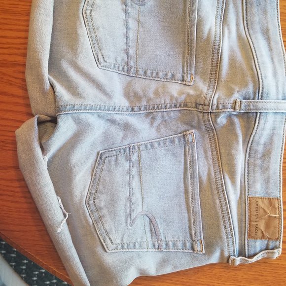 American Eagle Hi Rise Shortie - Picture 2 of 3